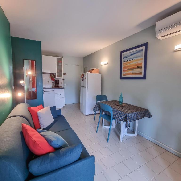 L'escapade - T2 en centre ville avec terrasse, clim et wifi - One-Bedroom Apartment - 2