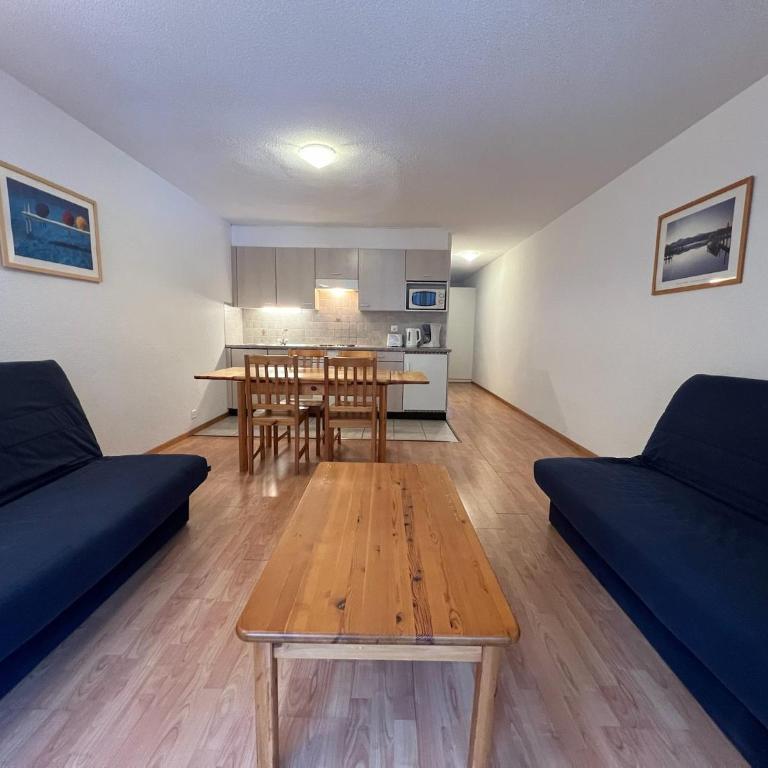 Parking plus terrasse pour 4 personnes au ski - Apartment mit 1 Schlafzimmer - 1