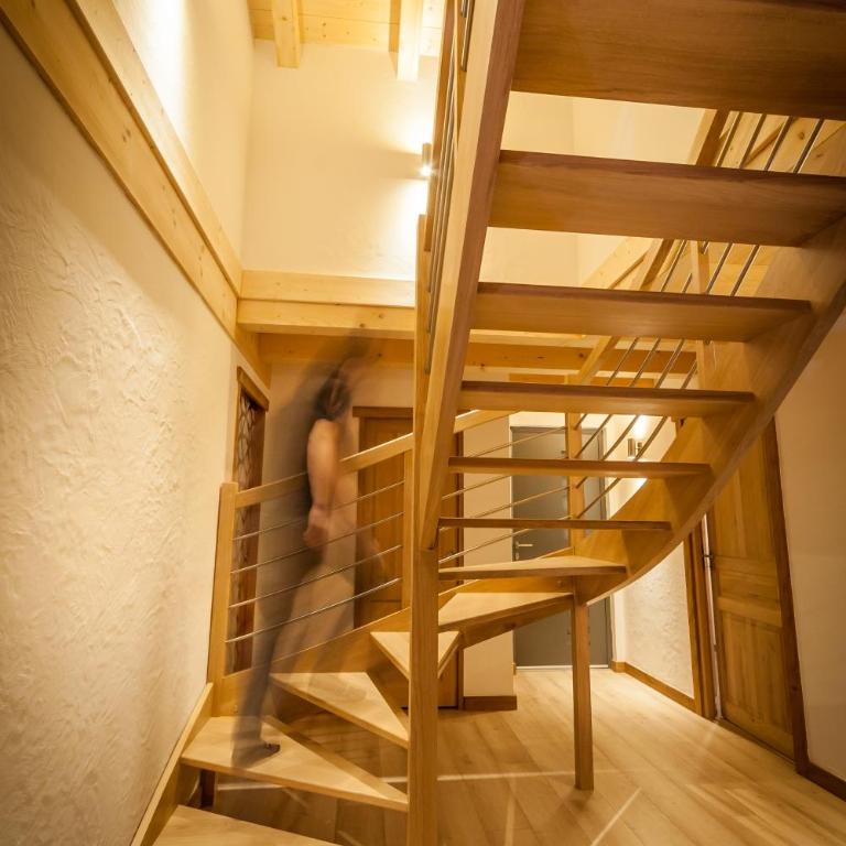 Les Couadzous Samoëns Centre, Sauna, Jacuzzi, 6 chambres, 7 salles de bains, 16 pers 250 m2 - Chalet - 31