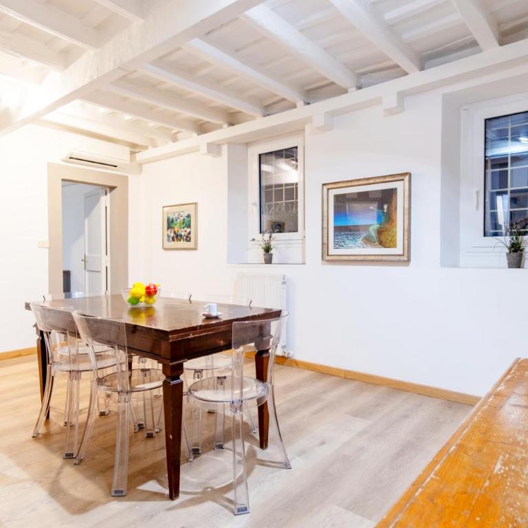 Elegantis Monti Suite Apartment - Two-Bedroom Apartment - 27