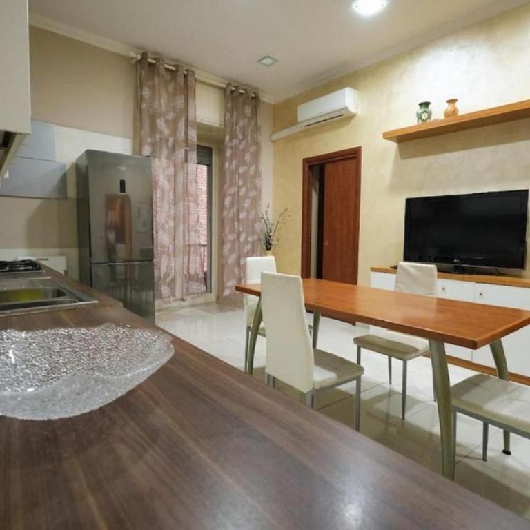 Monticelli House inThe Historical Center - Appartamento con 3 Camere da Letto - 10