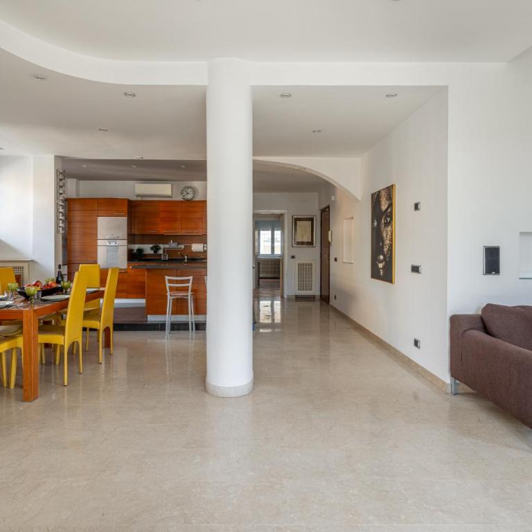 EUR LUXURY APARTAMENT FOR 4pp 2 BEDROOMS - Appartamento con 2 Camere da Letto - 35