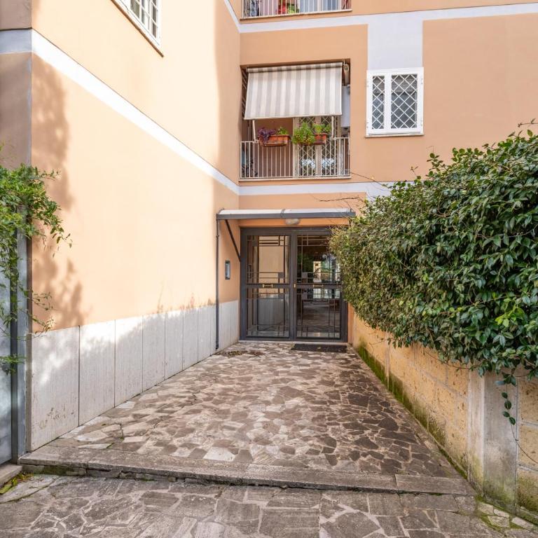 EUR LUXURY APARTAMENT FOR 4pp 2 BEDROOMS - Appartamento con 2 Camere da Letto - 48