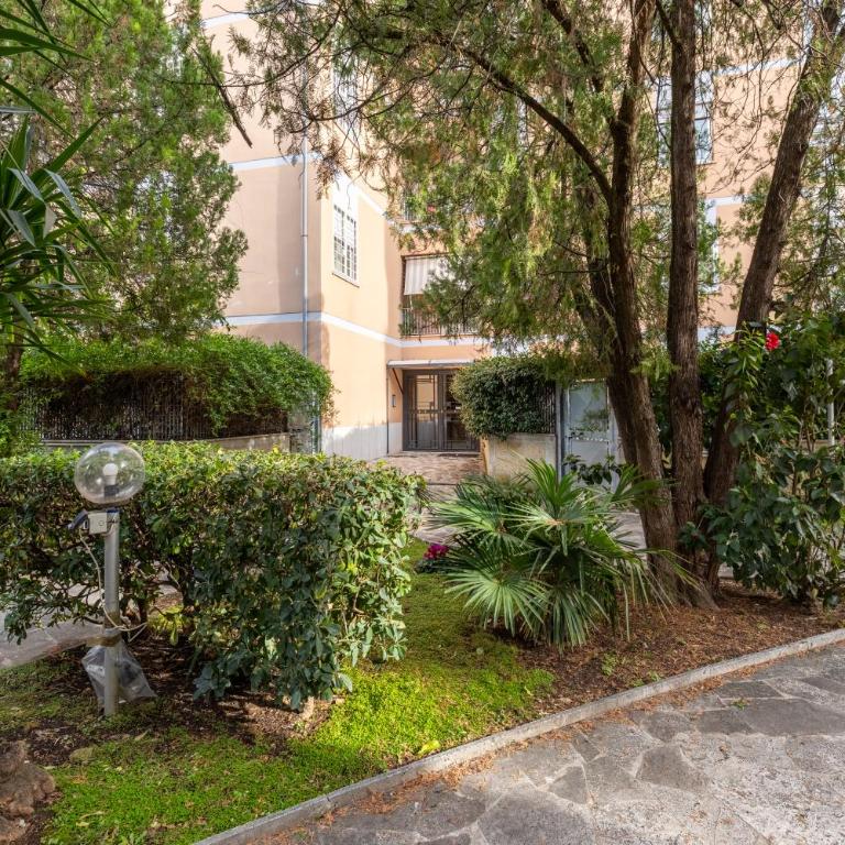 EUR LUXURY APARTAMENT FOR 4pp 2 BEDROOMS - Appartamento con 2 Camere da Letto - 50