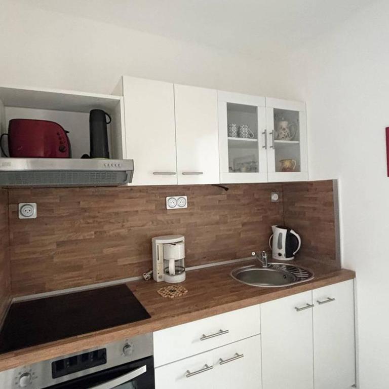 Charmant F2 avec Balcon et Parking à 50m des Thermes, Centre-Ville - Animaux Acceptés - Appartement 1 Chambre - 7
