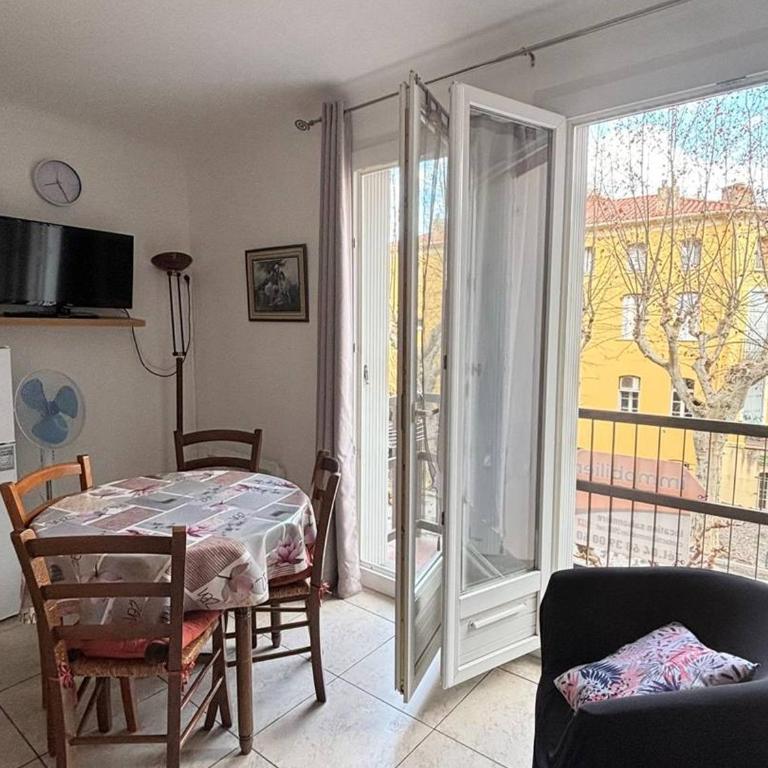 Studio Confortable avec WIFI, Parking, Proche Thermes et Centre Ville d'Amélie-les-Bains - Studio - 2