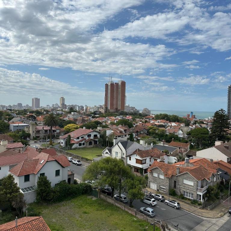 Departamento 4 ambientes en Playa Grande con cochera - Apartamento de 3 dormitorios - 9