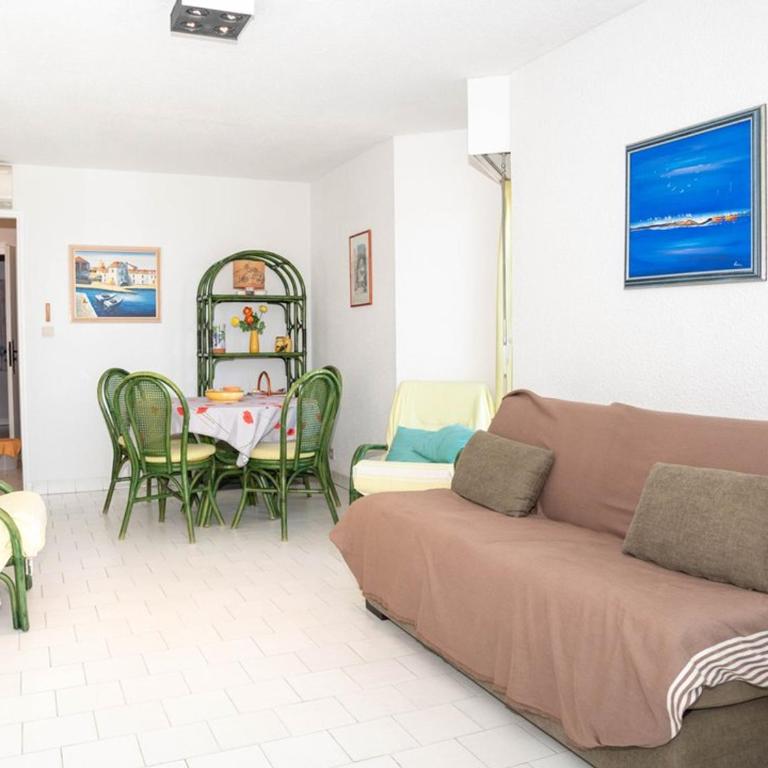 Location T2 au Lavandou, plage et parking privé, pour 4 pers - FR-1-803-47 - Apartment - 8