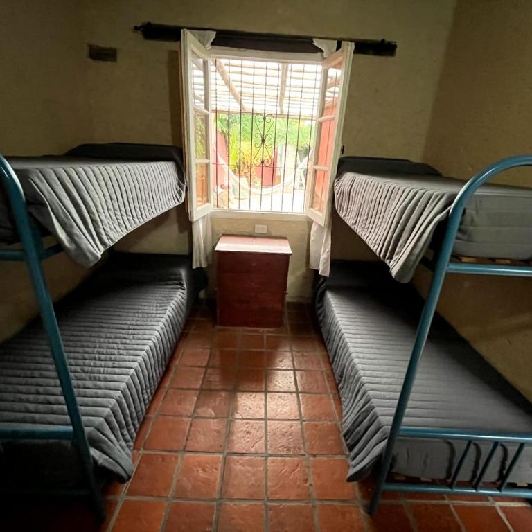 Urban Salta Hostel - Cama en habitación compartida mixta de 4 camas - 1