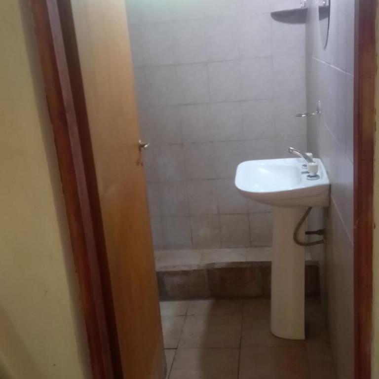 Cabañas Zorzal Rodeo - Habitación Familiar con vistas a la montaña - 8