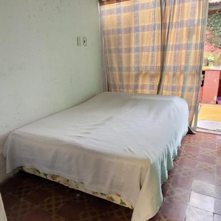Urban Salta Hostel - Quadruple Room with Bath - 1