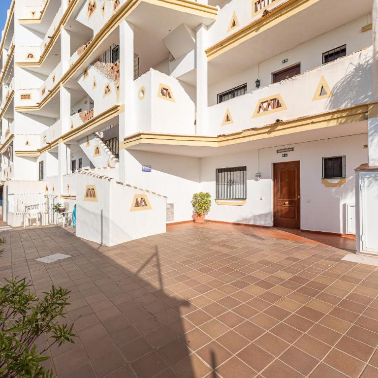 Los Jarales Club Calahonda - Apartamento con vistas al jardín - 5