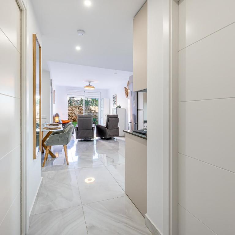 Los Jarales Club Calahonda - Apartamento con vistas al jardín - 8