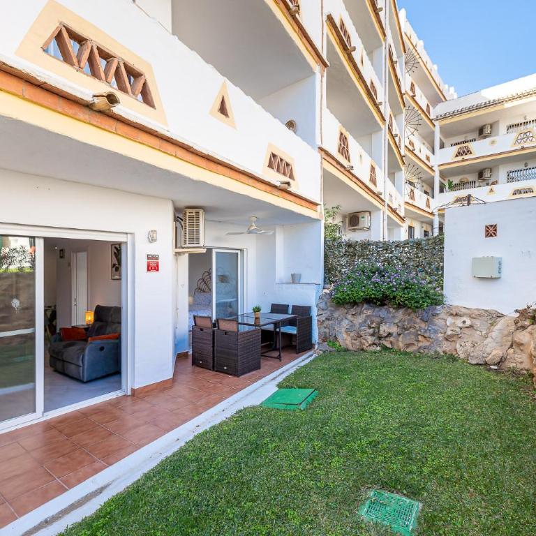 Los Jarales Club Calahonda - Apartamento con vistas al jardín - 20