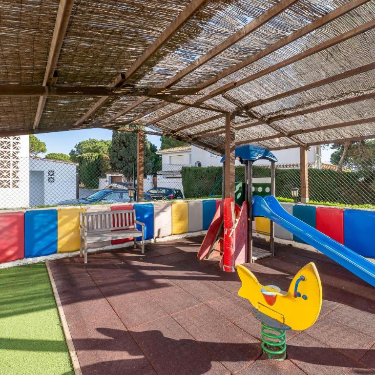 Los Jarales Club Calahonda - Apartamento con vistas al jardín - 21