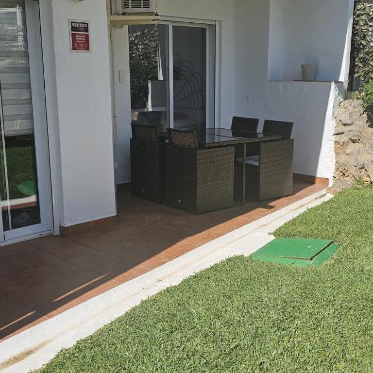Los Jarales Club Calahonda - Apartamento con vistas al jardín - 26