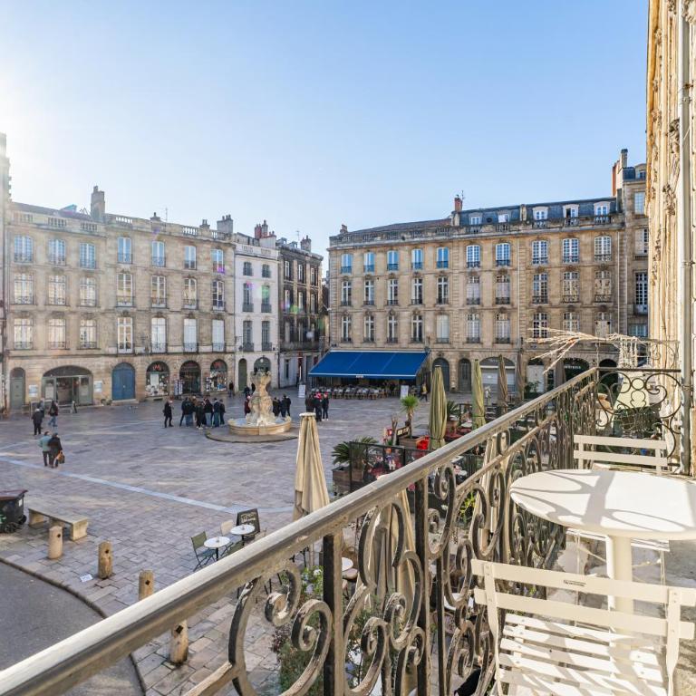 Élégant appartement Place du Parlement pour 4 personnes - One-Bedroom Apartment with Balcony - 1
