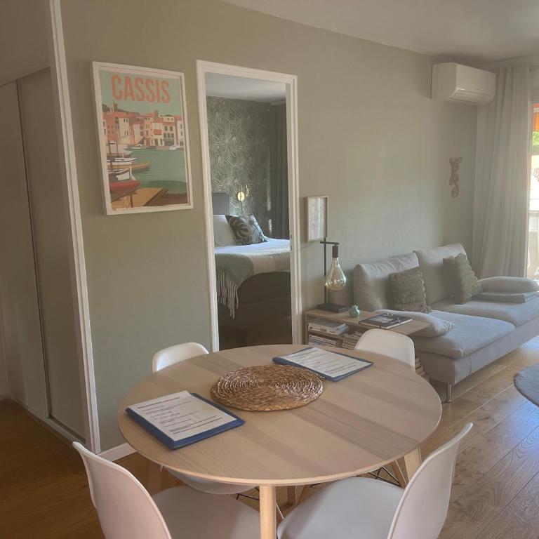 Magnifique Appartement à Cassis,Parking,2 pas du Port - Apartment mit 1 Schlafzimmer - 14