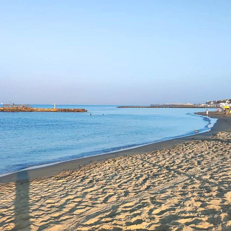 Raf Rhome Seaside - Center 200m to the Sea - Appartamento con 1 Camera da Letto - 2