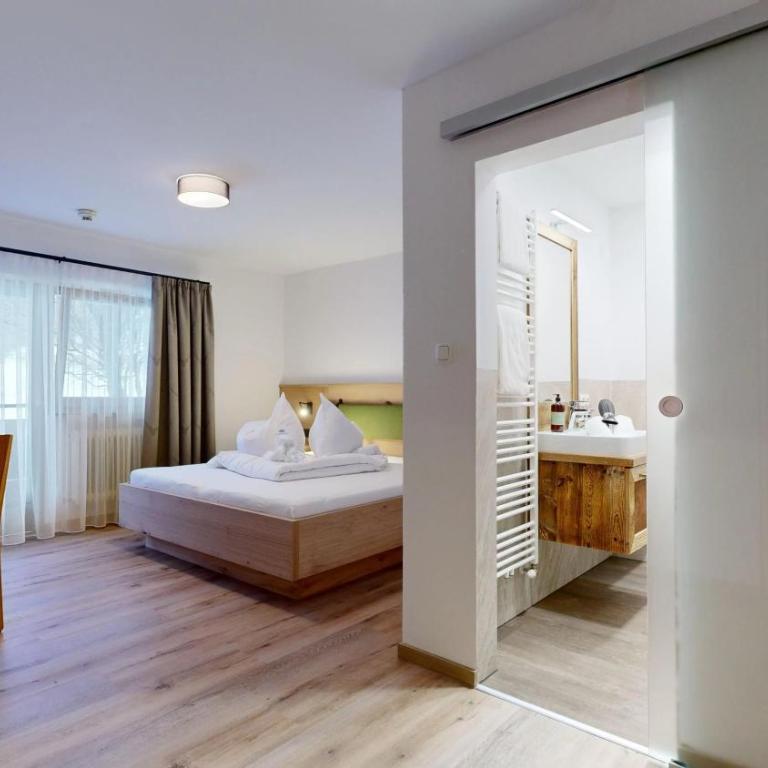 Denggenhof - Doppelzimmer mit Balkon - 1