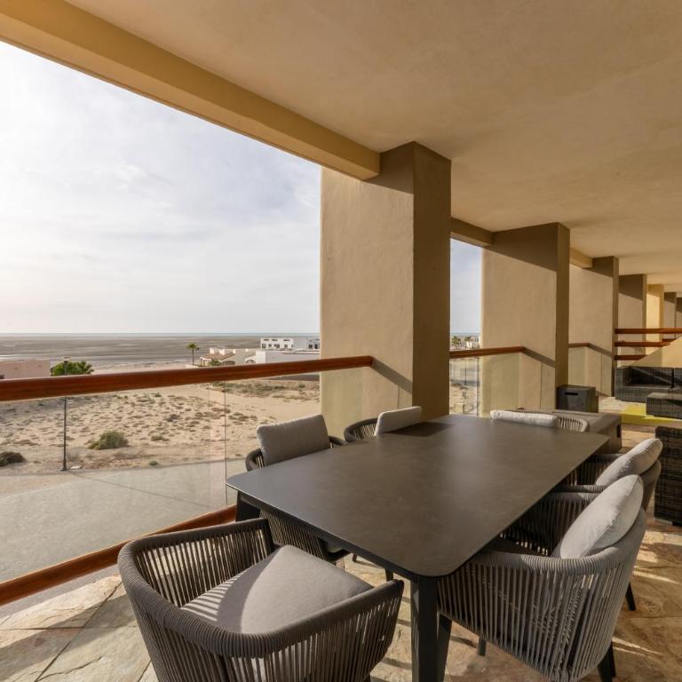 Laguna Shores Resort - Two-Bedroom Deluxe Apartment with Ocean View - 10