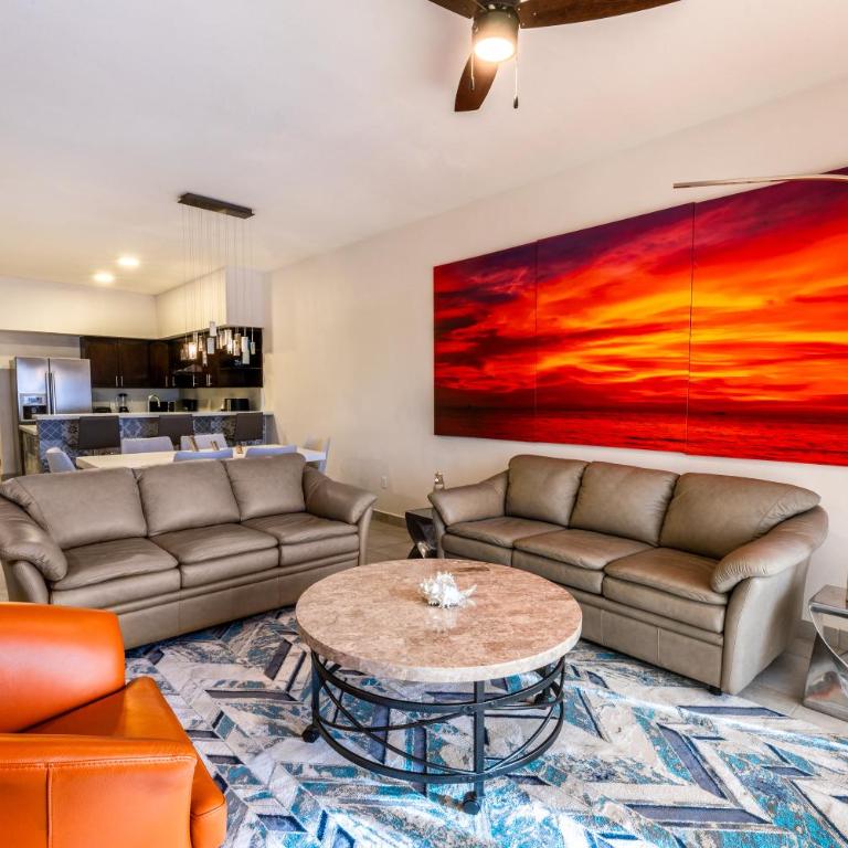 Laguna Shores Resort - Two-Bedroom Deluxe Apartment with Ocean View - 9