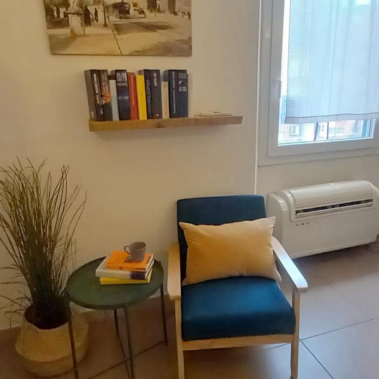 Charming & spacious Florentine home just two mins from tram stop - Appartamento con 2 Camere da Letto - 11