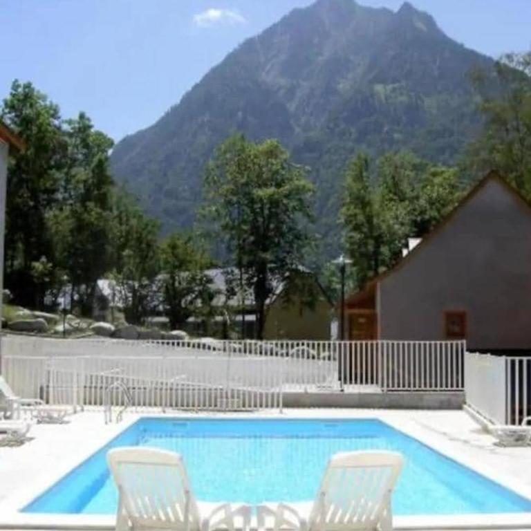 Studio vue montagnes RDC piscine - Appartement 1 Chambre - 1