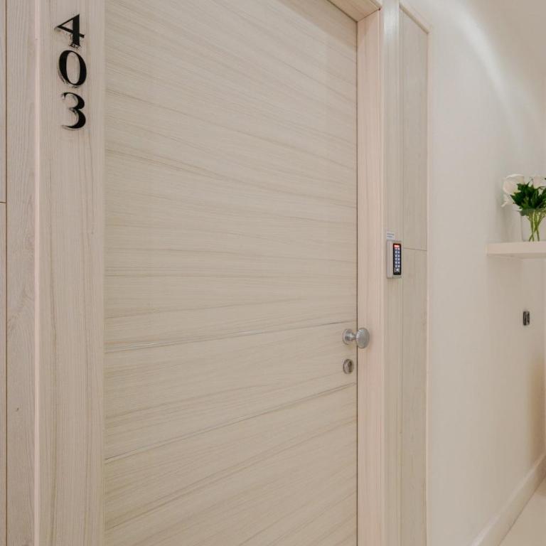 3 Suites Pescara Centro a 150m dal Mare, Vista Mare, Doccia Cromoterapia & Netflix Gratuito - Appartamento con Vista e Balcone - 13