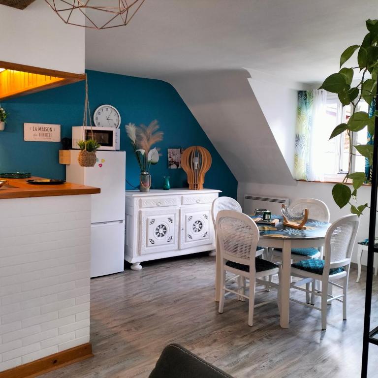 Près des Thermes de Bagnères de Bigorre, loft 3 étoiles, coloré et baigné de lumière - Loft - 13