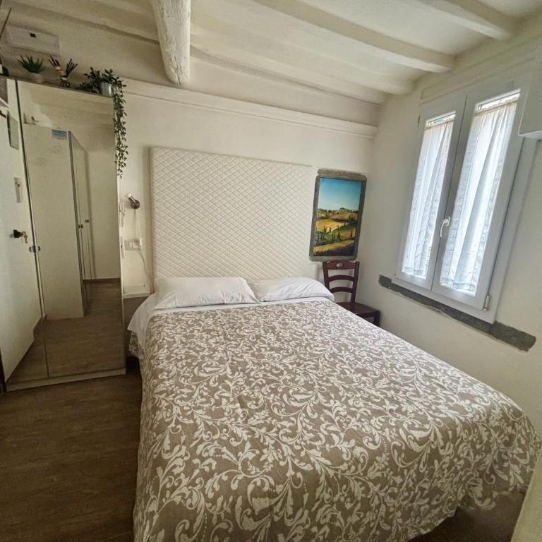 Suite "Faenza", Duomo a 2 passi, WiFi e AC - Camera Matrimoniale Superior - 8