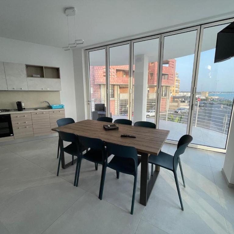Appartamento Angolo Blu Fronte Mare - Two-Bedroom Apartment - 5
