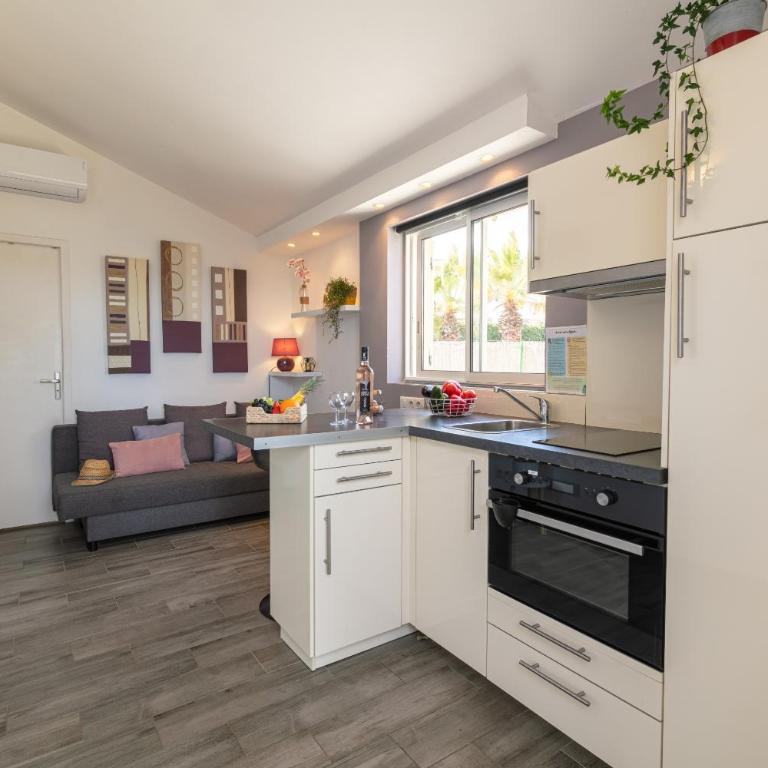 Le Bastidon, charmant studio 2 pers avec vue mer, idéalement situé - Studio mit Meerblick - 7