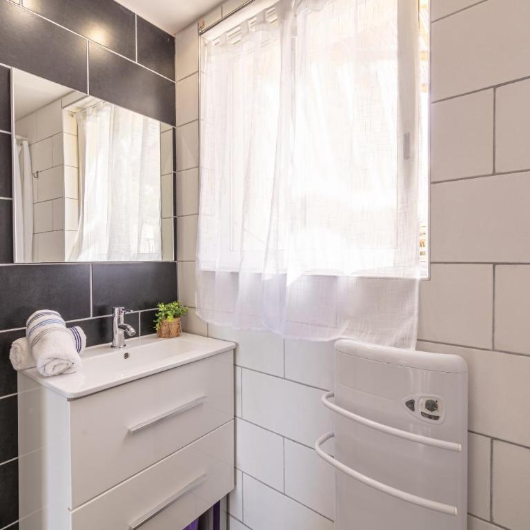 Le Bastidon, charmant studio 2 pers avec vue mer, idéalement situé - Studio mit Meerblick - 13