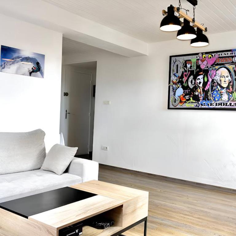 La Voute Chambérienne GRAND T2 61m2 - Vue Montagnes - TV 4K Géante - WIFI-Fibre - Machine à Laver - Lave Vaiselle - Parking - Confort - Spacieux - Appartamento con 1 Camera da Letto - 20