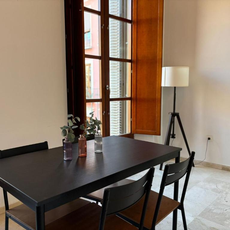 Apartamento insonorizado con vistas a plaza Bib Rambla - One-Bedroom Apartment - 24