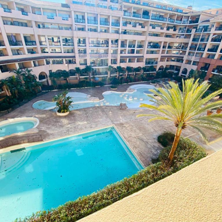 Bel appartement avec grande terrasse à 50m de la plage - Appartement 2 Chambres - 16