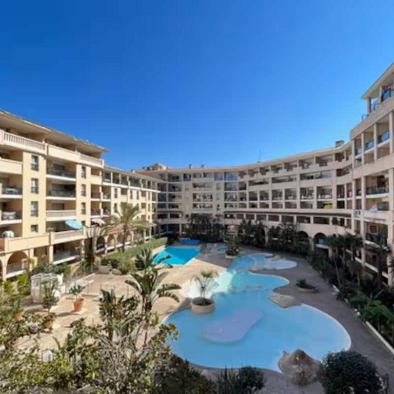 Bel appartement avec grande terrasse à 50m de la plage - Appartement 2 Chambres - 1