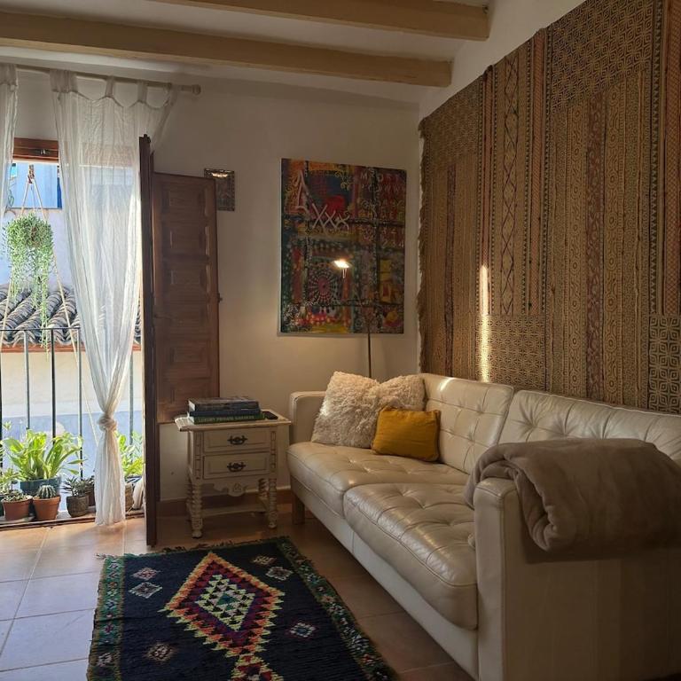 Oldtown family house with amazing terrace - 3 minutes from beach! - Haus mit 2 Schlafzimmern - 30