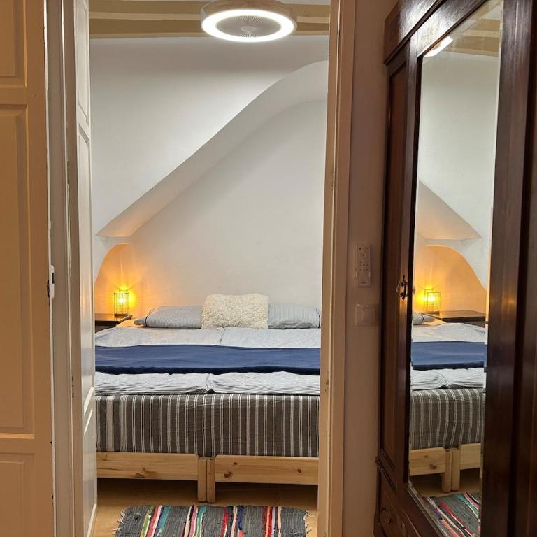 Oldtown family house with amazing terrace - 3 minutes from beach! - Haus mit 2 Schlafzimmern - 8