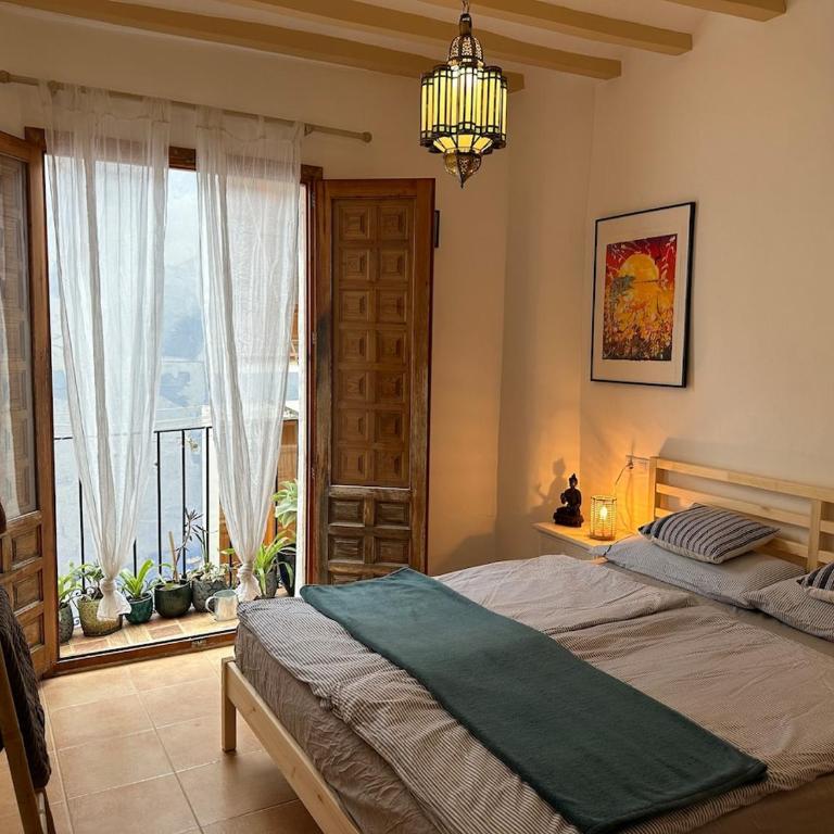 Oldtown family house with amazing terrace - 3 minutes from beach! - Haus mit 2 Schlafzimmern - 5