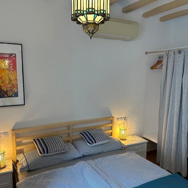Oldtown family house with amazing terrace - 3 minutes from beach! - Haus mit 2 Schlafzimmern - 24
