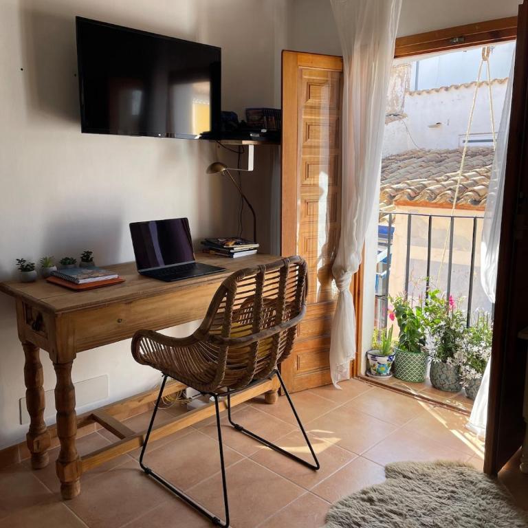 Oldtown family house with amazing terrace - 3 minutes from beach! - Haus mit 2 Schlafzimmern - 32