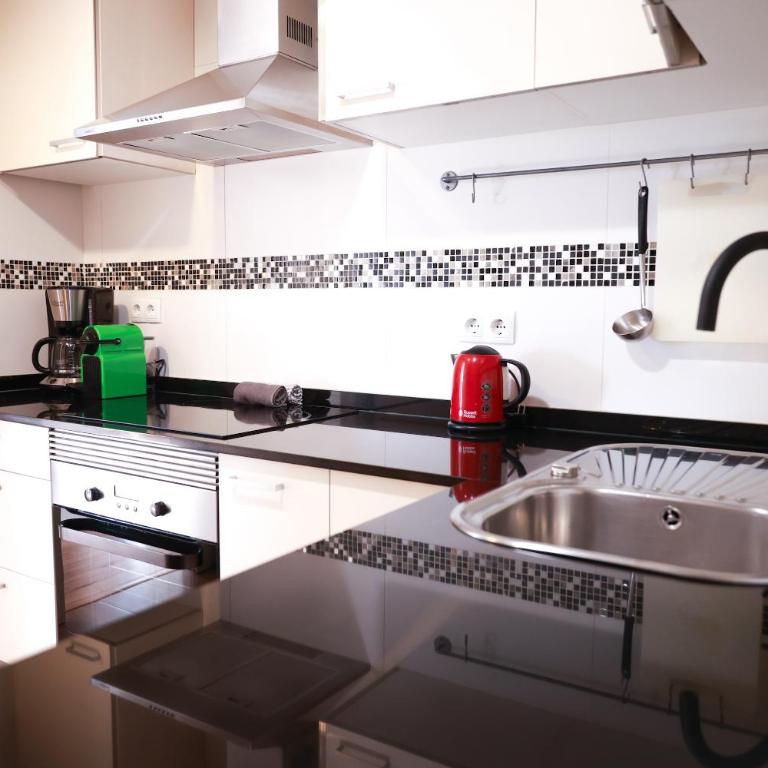 Amazing sea and Sagrada Familia views homey apartment - Apartamento de 3 dormitorios - 27