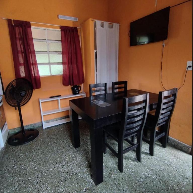 Deptos Pablos, Apto No 4 - One-Bedroom Apartment - 3