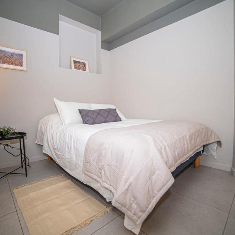 Apartment with Private Terrace Steps from Metro - Apartamento - 3
