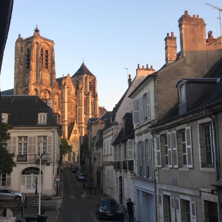 Studio Cosy - Bourges Hypercentre - 100 m de la Cathédrale - Appartement 1 Chambre - 2