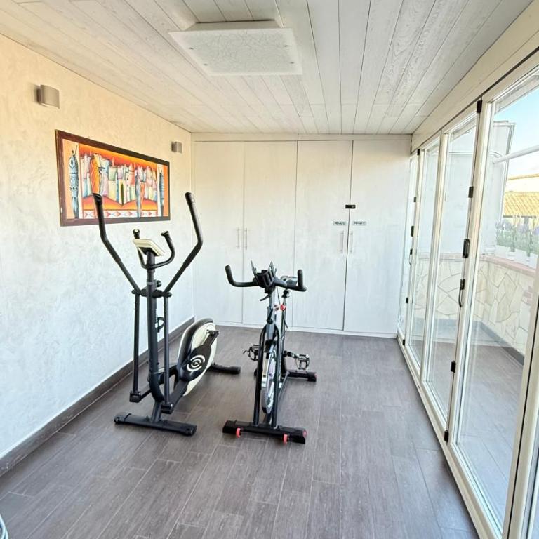 LUXURY AV - Two-Bedroom Apartment - 24