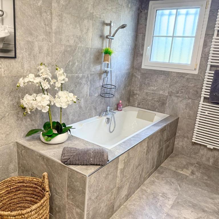 Villa Prestige 5 étoiles & T1, Piscine, Jacuzzi, cinéma & Vue - Villa mit privatem Pool - 53