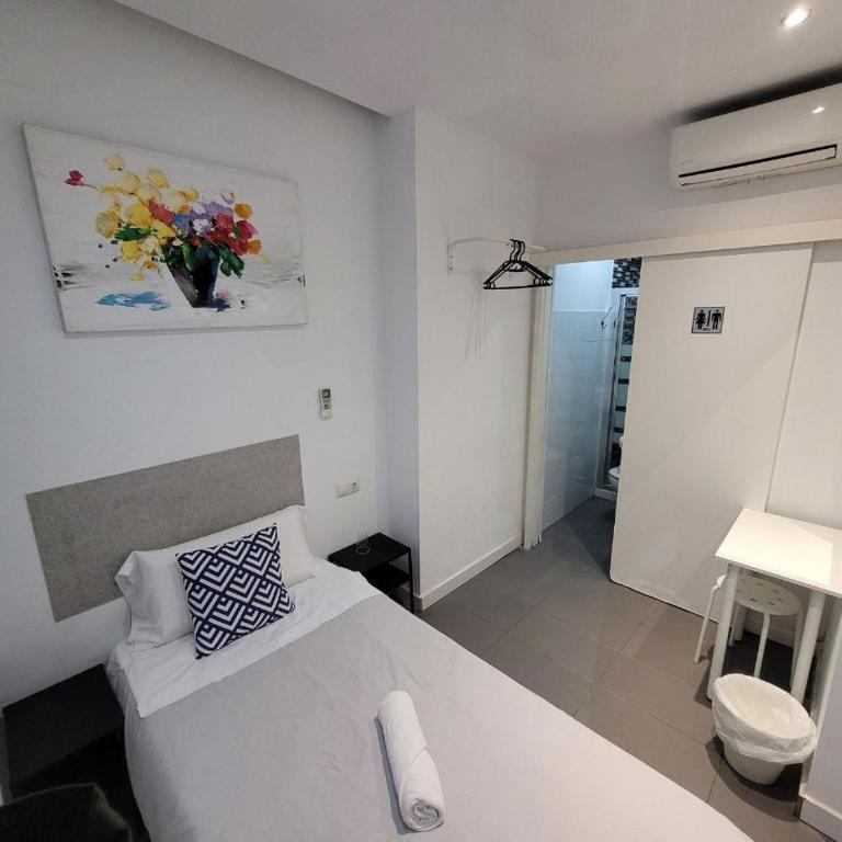 AYZ Frailes - Auto check-in property - Habitación Individual con baño privado - 1
